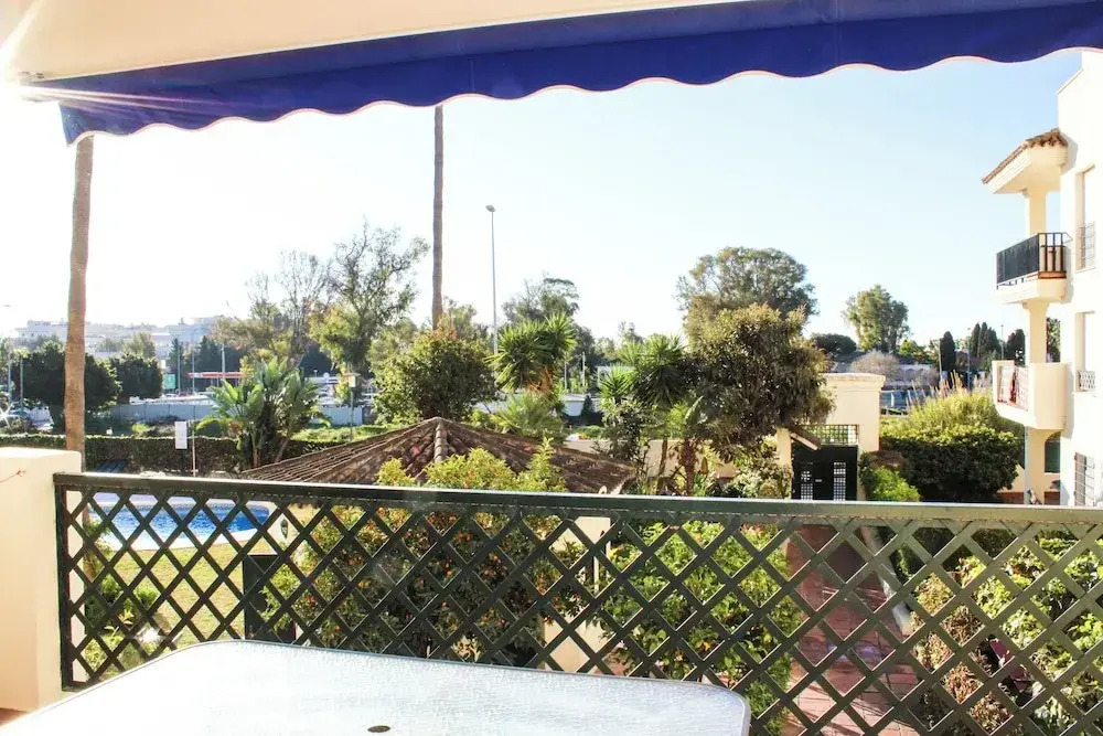 Apartment 10 Minutes Walk From Puerto Banús