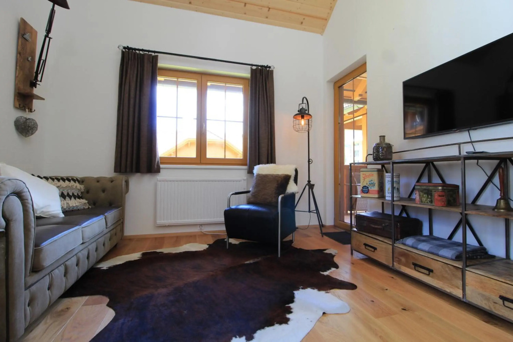 FeWo KITZ - Ski-to-door Apartment