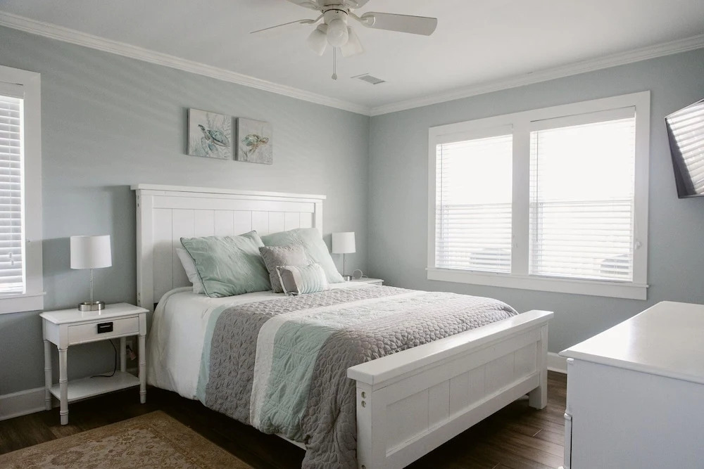 Holden Pattern 4 Bedroom Home by RedAwning