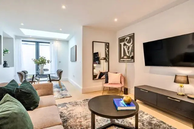 Be London - The Lincolns Inn Residences