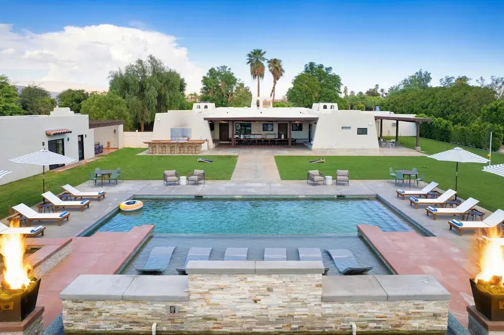 Starlight Estate by Avantstay 20 People Architectual Mansion w Pool Tennis Court Game Room