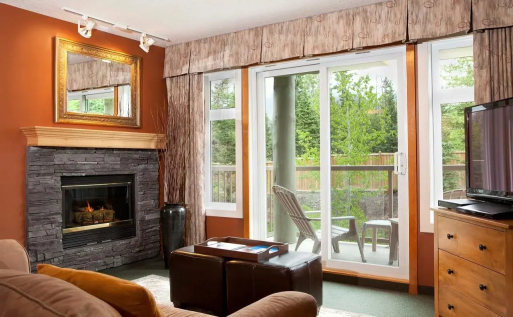 Windtower Lodge - Canmore