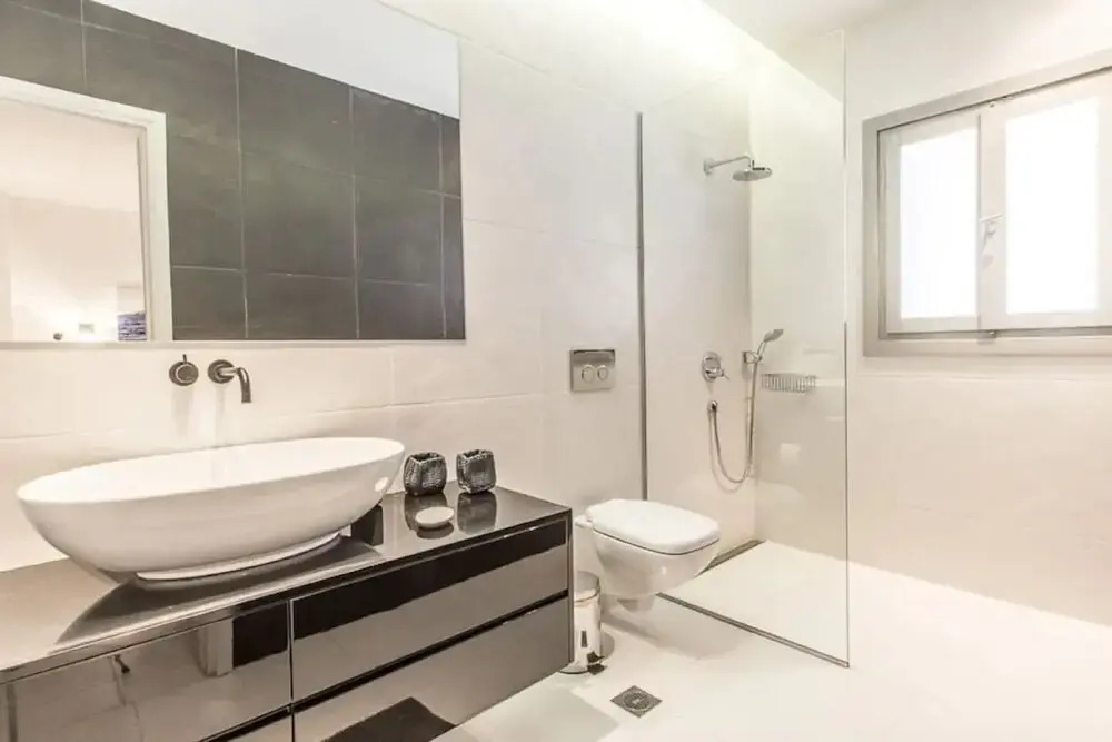 Stylish Maisonette, Kerameikos