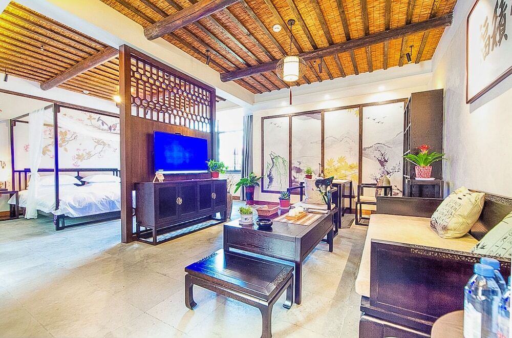 Wuzhen Ziye Musu Inn