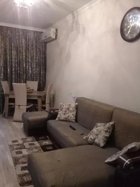 Apartment on Javakhishvili 3