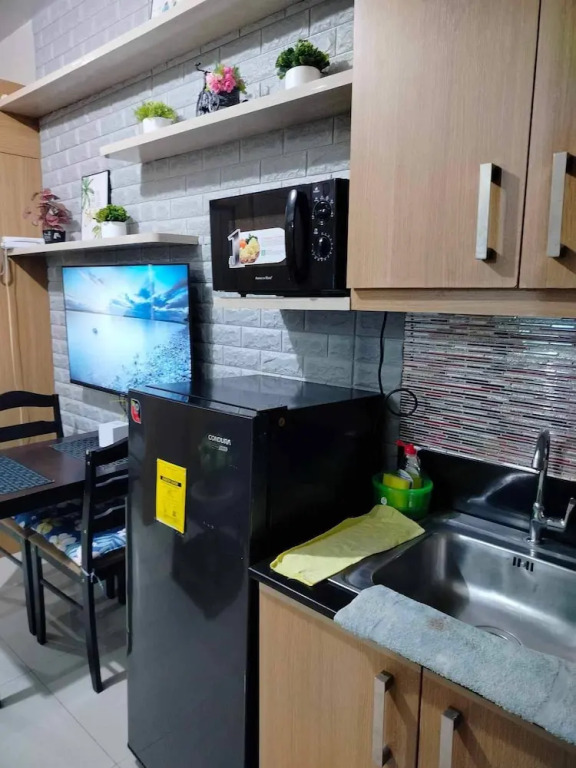 Peaceful Pasay Oasis - Entire Apartment for Rent
