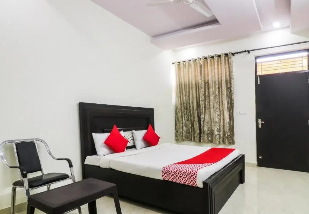 Raj Villa By OYO Rooms