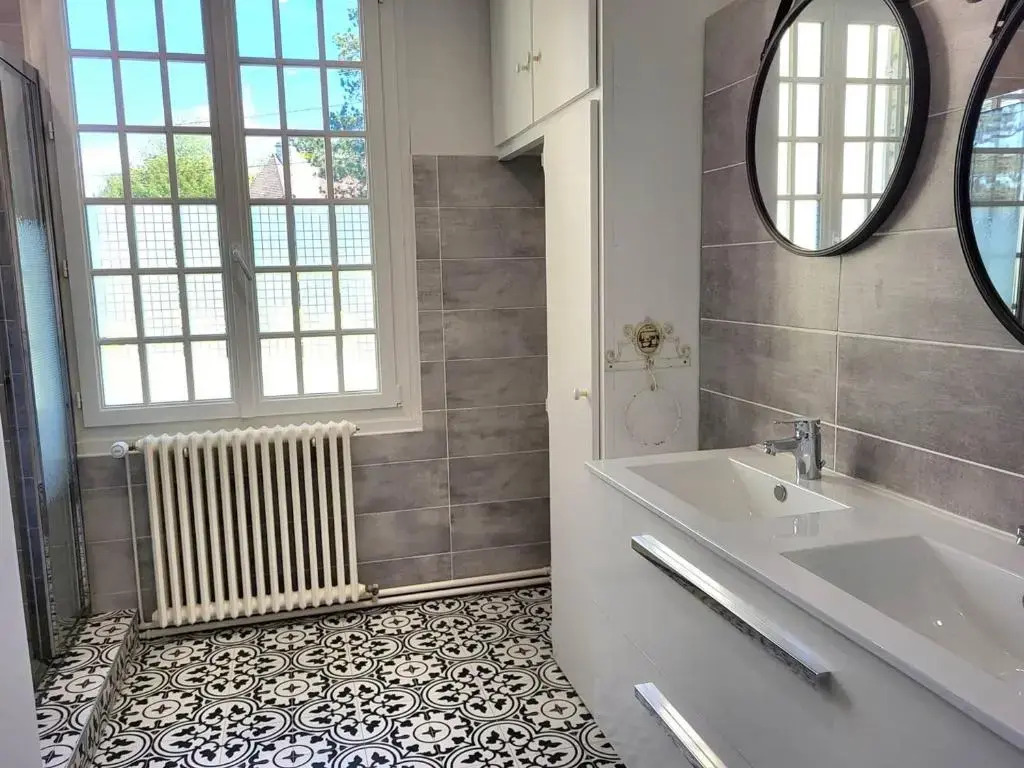 Maison Familiale, Plage à 250m, Calme, Jardin, Terrasse, WIFI - FR-1-465-75