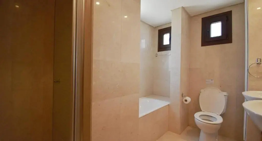 1 bedroom Apartment Nesoi with sea and golf views, Aphrodite Hills Resort