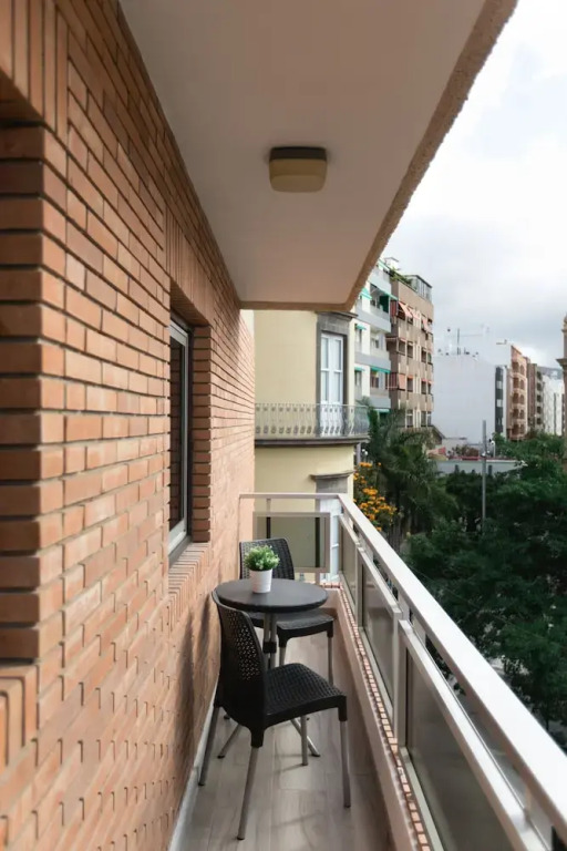 Santa Cruz Downtown Apartment, Luminosidad, Confort y Estilo