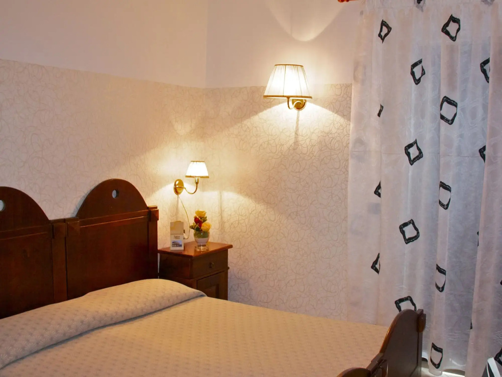 Business Hotel