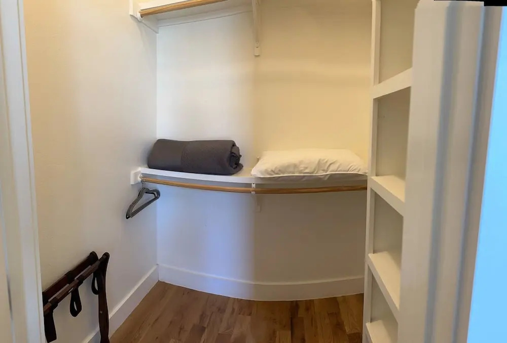 Upstay - Newly Built Modern Home w Private Pool , Austin