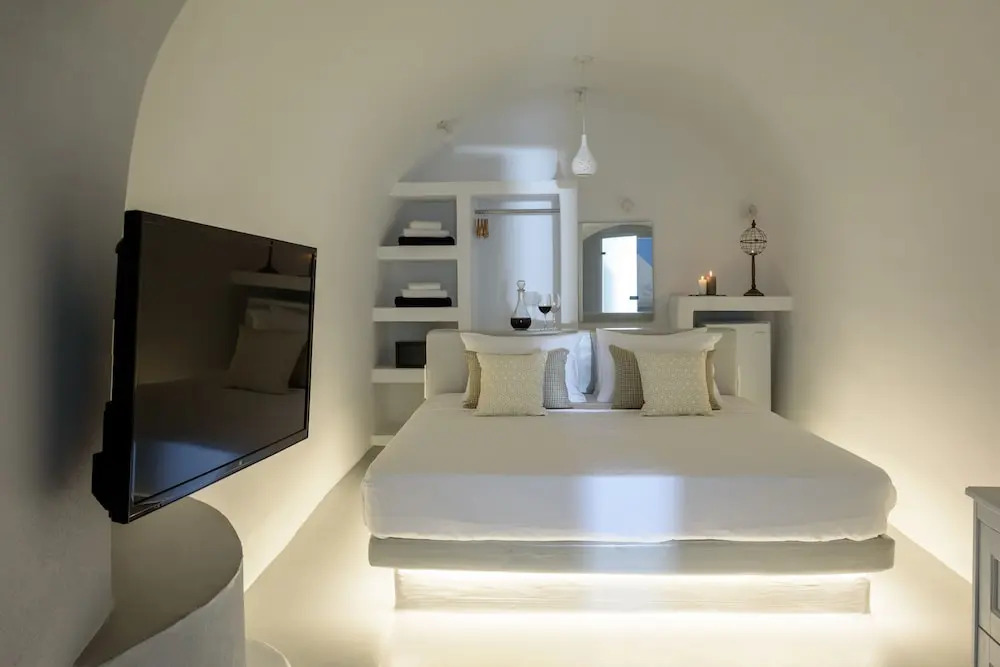 White Dream Suites
