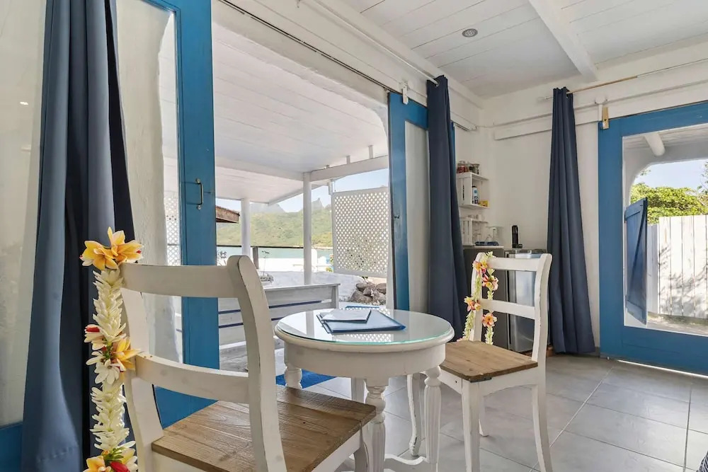Seaside Air-conditioned Bungalow Tamara