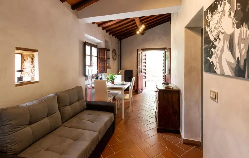 Amazing Home in Mercatale Val D'arno With Wifi and 2 Bedrooms
