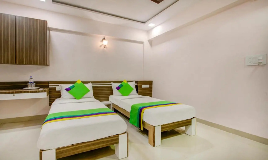 Itsy Hotels Kings Inn Vashi