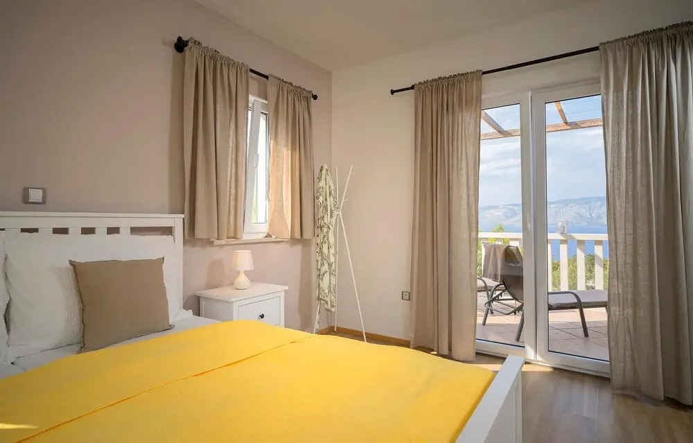 Stunning Home in Stari Grad With Outdoor Swimming Pool, Wifi and 4 Bedrooms