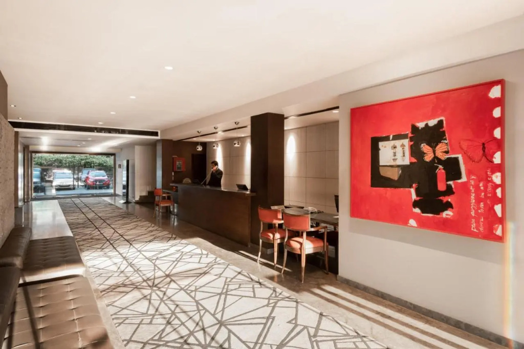 The Avenue Regent