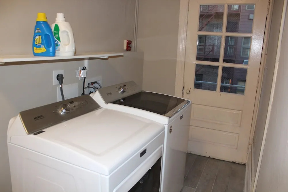 Midtown Suites