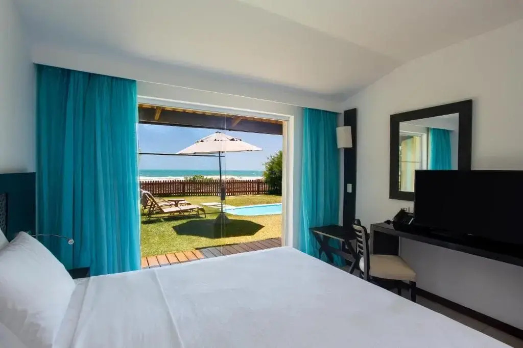 Dom Pedro Laguna Beach Resort & Golf