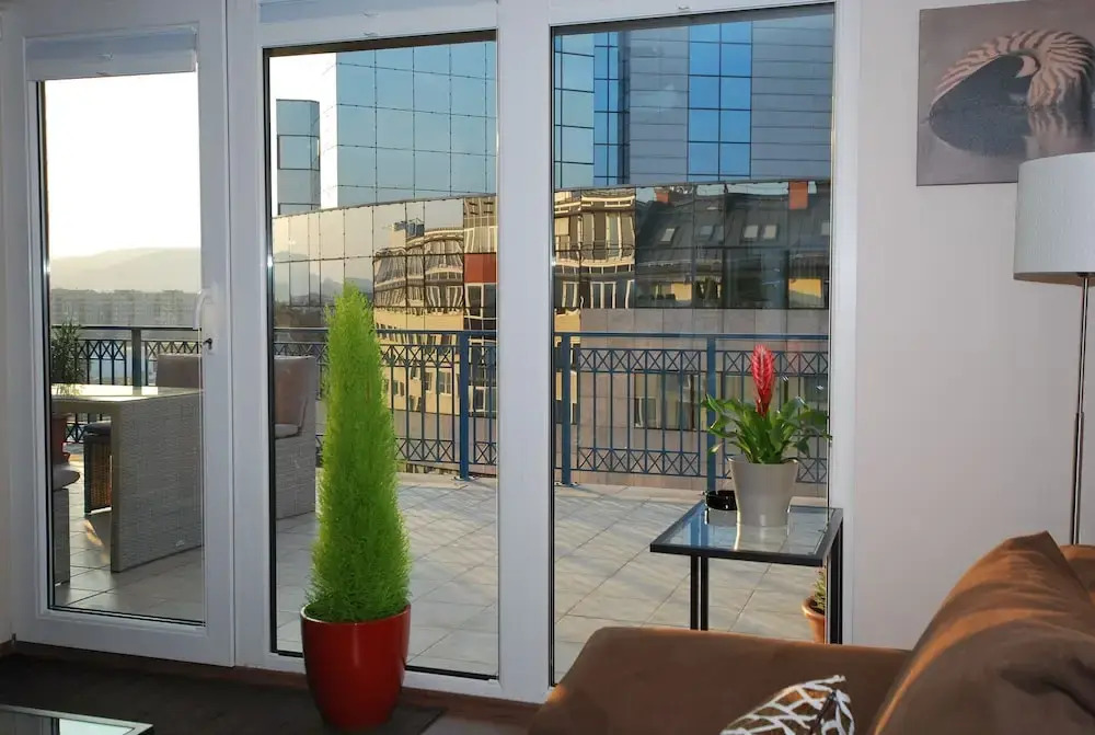 Arpad Bridge Apartments