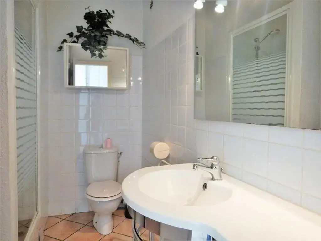 Appartement Le Lavandou, 2 pièces, 4 personnes - FR-1-251-345