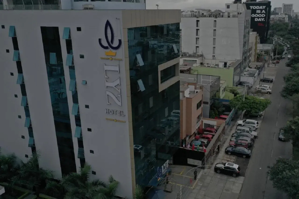 Lyz Business Hotel
