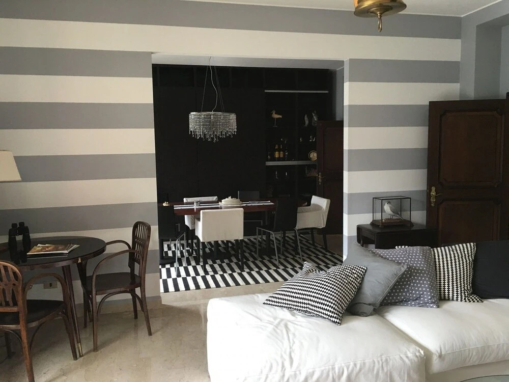 Swan's Nest Luxury Apartment on the Lake