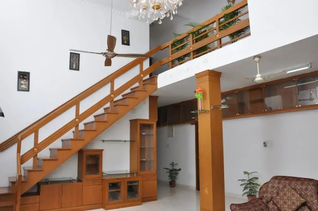 OYO 8033 Premam Service Apartment
