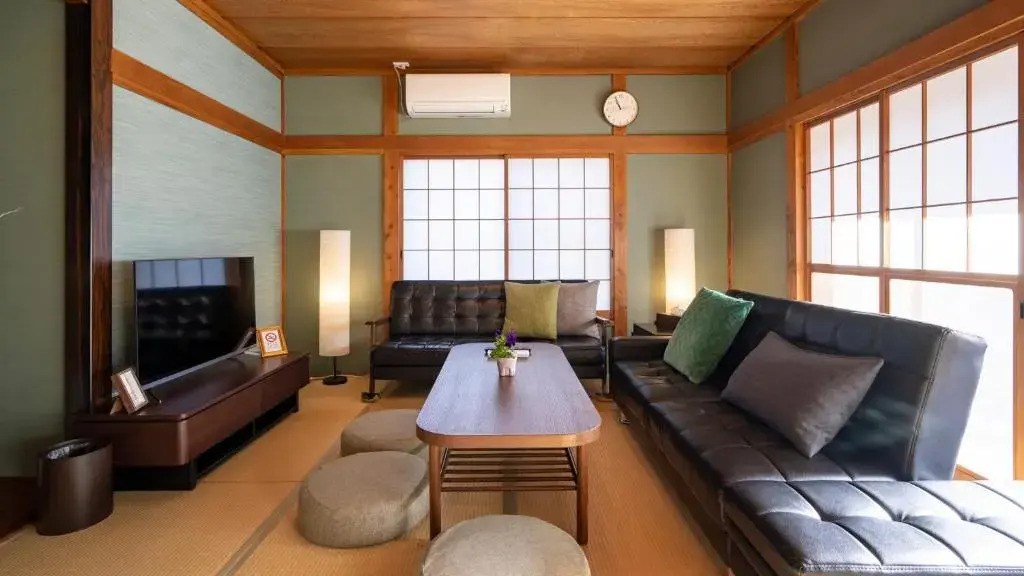 OriOri House Hotel Mt Fuji view 全室富士山ビューの貸切り宿 折々