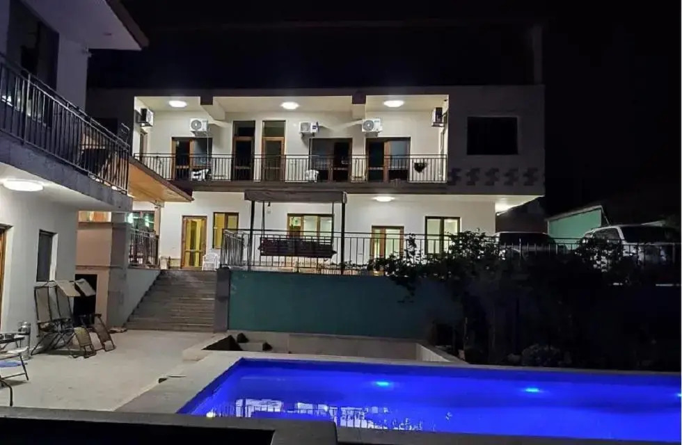 Apex rest house