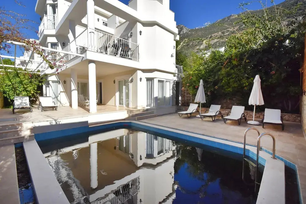 KAL1400 Villa Badem 3 Bedrooms