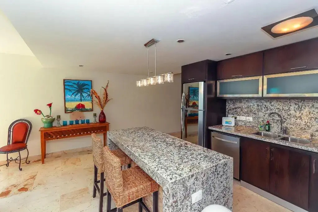 Ocean View Condo - 2 Bedrooms - at The Elements Condos - Castillo de Arena