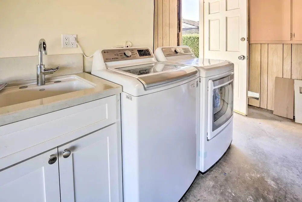 Los Angeles Suite ~ 12 Mi From Downtown!