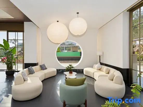 Guilin Linju Shanshe Resort Hotel