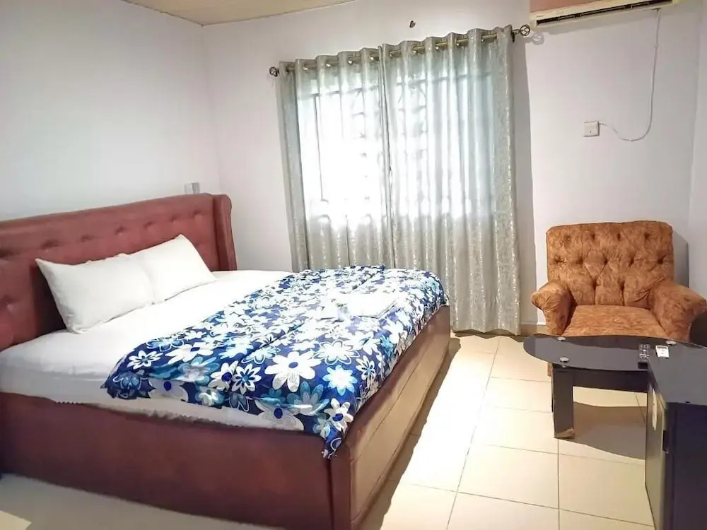 AP Luxury Inn