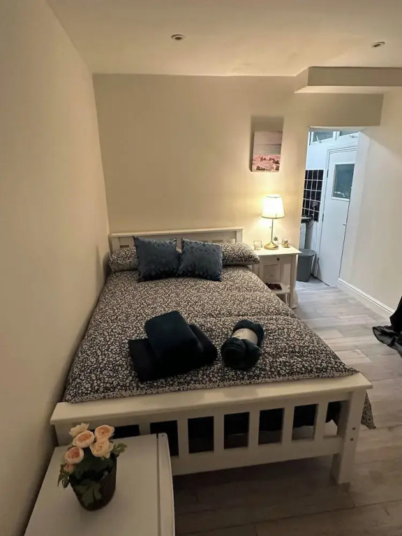 Lovely Studio Apartment in London