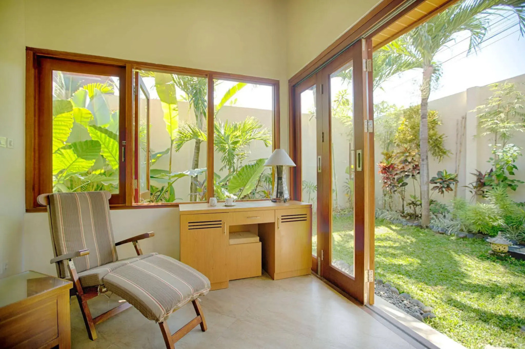 Villa Seriska Dua Sanur, Spacious 4BR Private Pool Villa with Private Cook, Spa & Tour