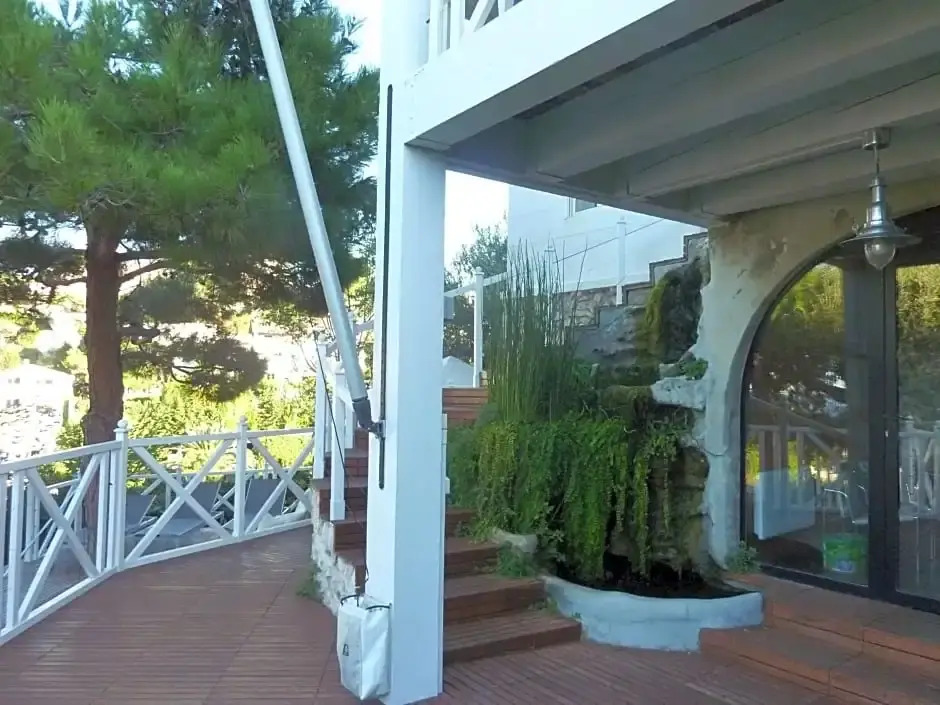 La LUNA - VILLA D'ARCHITECTE B&B VUE MER ET JACUZZI