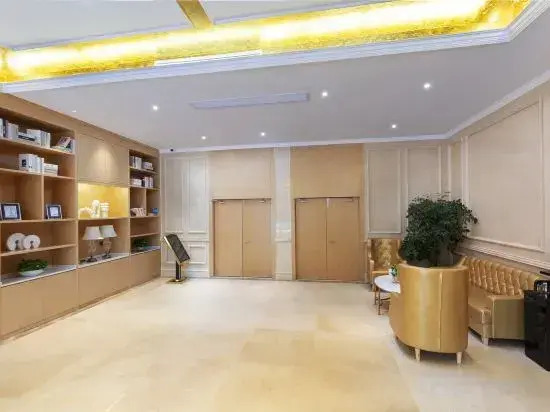 Vienna Hotel (Shangrao high speed railway station store)