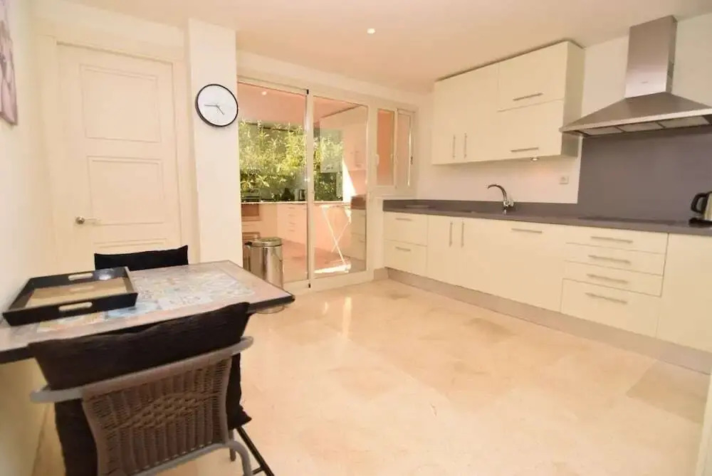 Rental Villa Marbella - Marbella 5 Bedrooms 10 Persons - Pop 14907