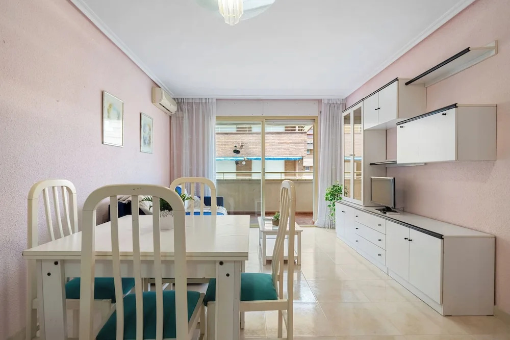 Paradis Park Apartments