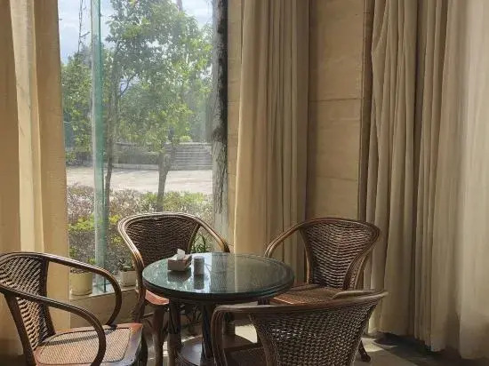 Jianning Hotel