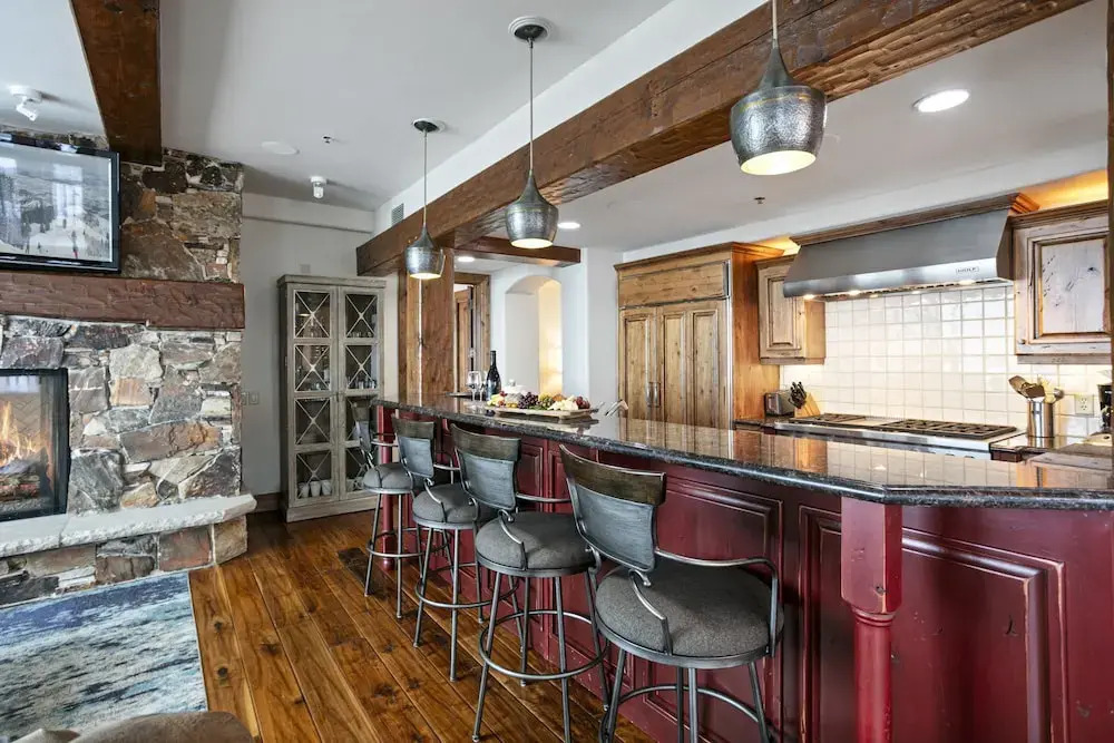 Grand Lodge - Three Bedroom Condo #401 - Ski-in/ski-out by Deer Valley Resort