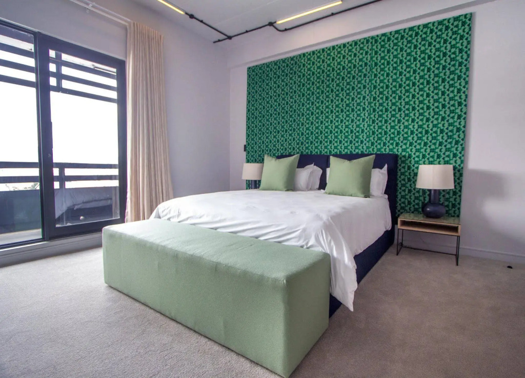 Hallmark Hotel by BON Hotels