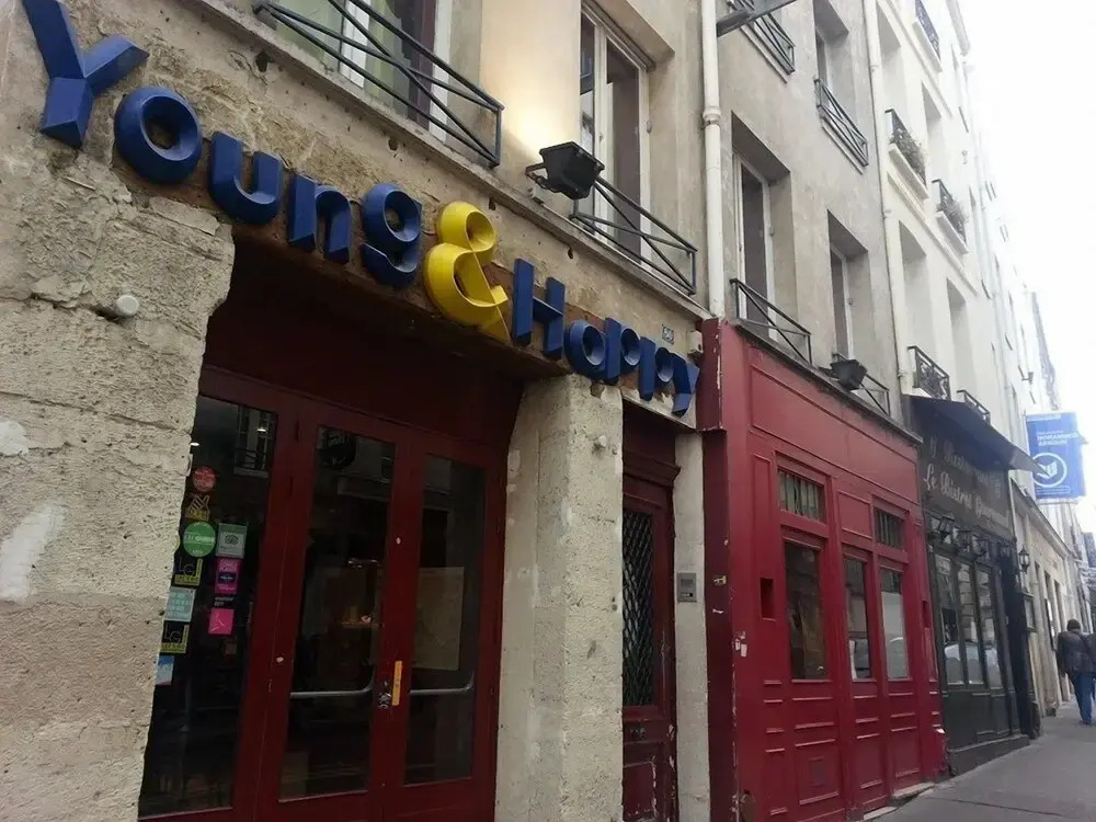 Young and Happy Latin Quarter by Hiphophostels