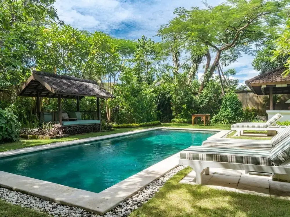 Colonial White House - Seminyak
