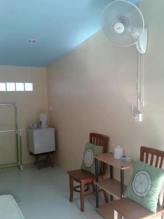Back-Budget Hostel