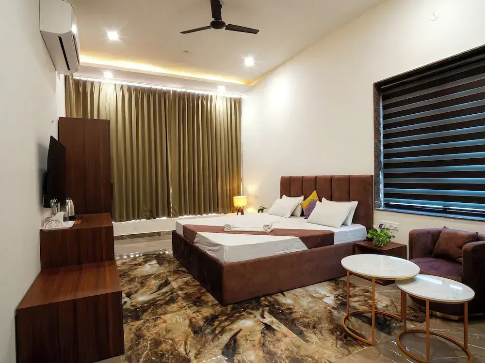 Hotel Omkar