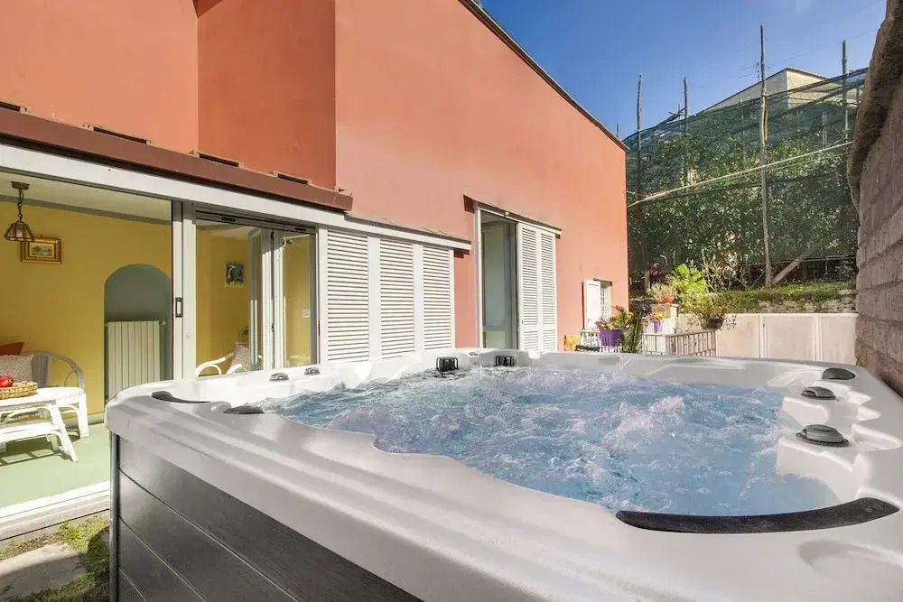 Villa Mayla
